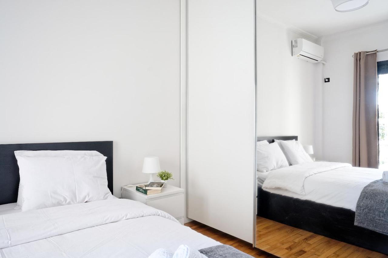 Glyfada Breeze Apartments Athens Exterior photo